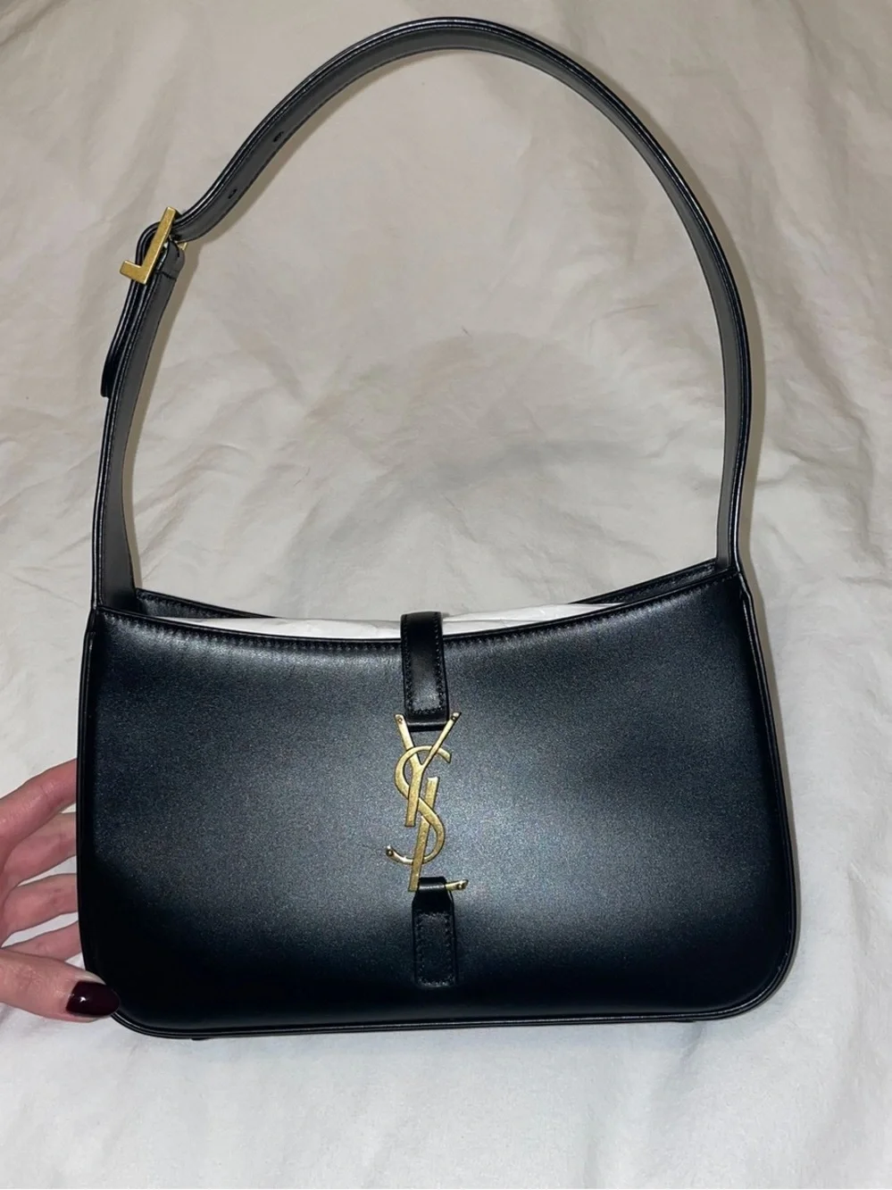 100% automatic Saint lauren le 5 A 7 shoulder bag in medium